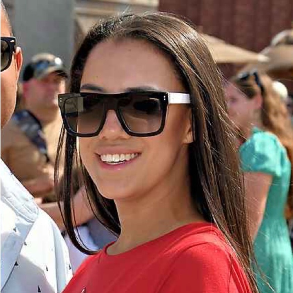 Meet your Posher, Daniela